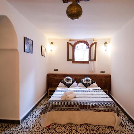 Dar Yamina Andalusi Hotel เชฟชาอูน ภายนอก รูปภาพ
